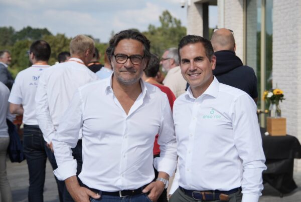 Photo de 2 hommes, Stéphane da Mota (enso rse) et Jérôme Clarysse (RCA)